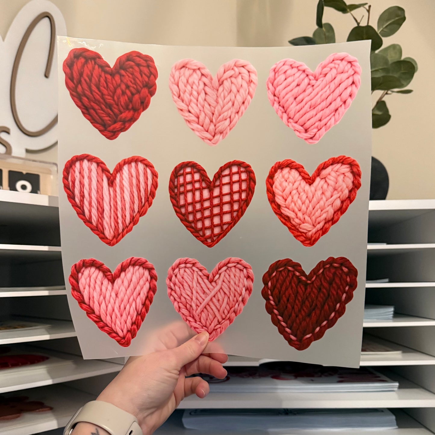 Faux Yarn Heart Grid DTF HOT PEEL