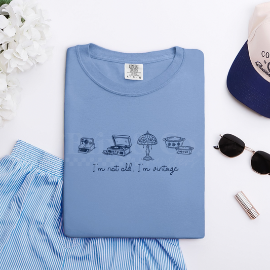 I’m Not Old, I’m Vintage Single Color (Navy)