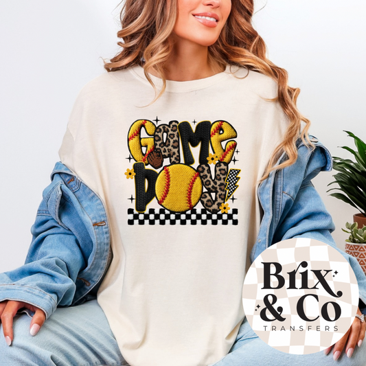 Faux Yarn Game Day Softball DTF HOT PEEL